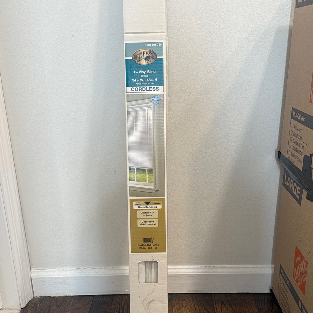 White Cordless Vinyl Blind